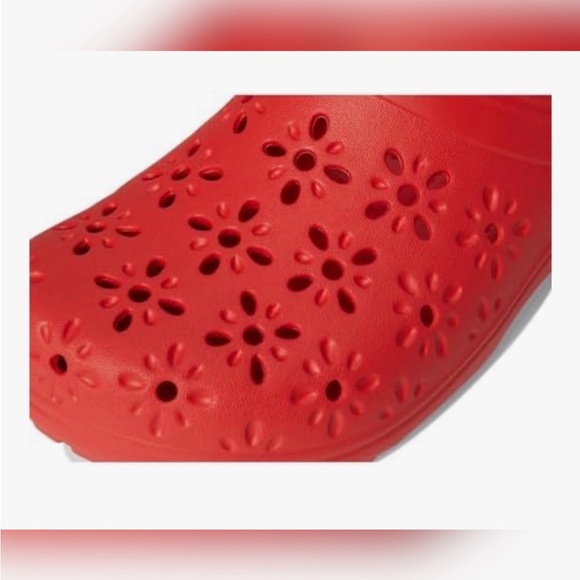 Crocs Unisex Floral Cut Out Clog - Picture 4 of 4